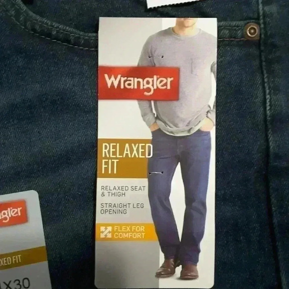 Wrangler Relaxed fit 44x30 NWT - Picture 1 of 5
